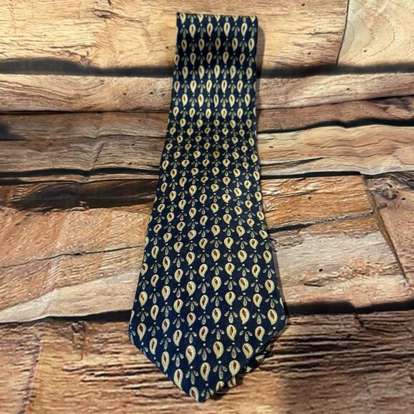 Geoffrey Beene Necktie Men’s Silk Blue Teardrop Pattern Tie USA Classic 58” - Picture 2 of 6